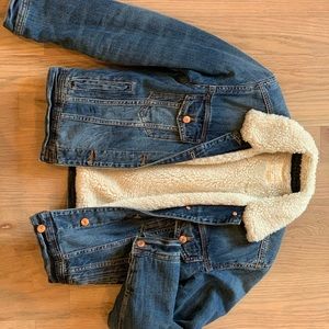 American Eagle Outfitters Jackets & Coats - AE denim jacket - Sherpa lining American Eagle Outfitters Jackets & Coats - AE denim jacket - Sherpa lining